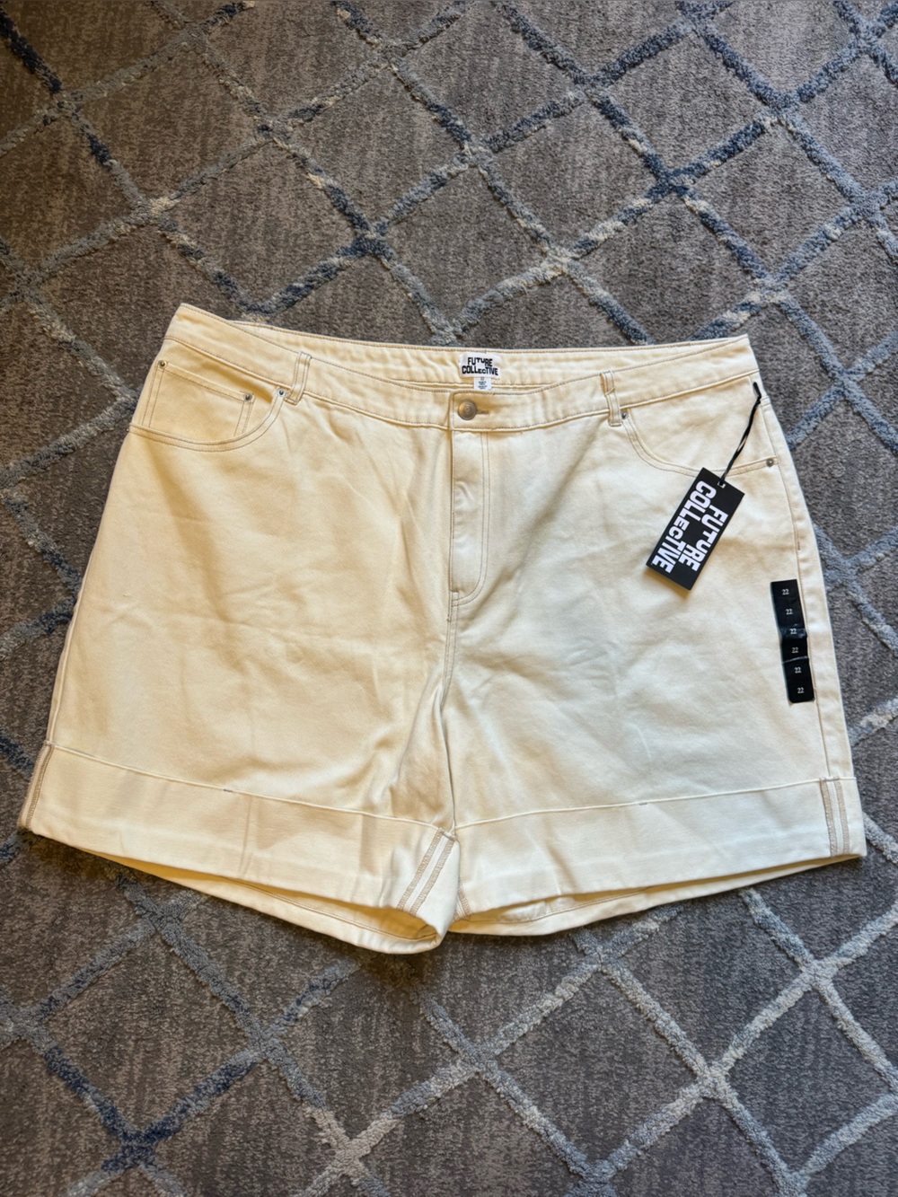 The Collective Cream Jean Shorts - High-Rise Casual Fit